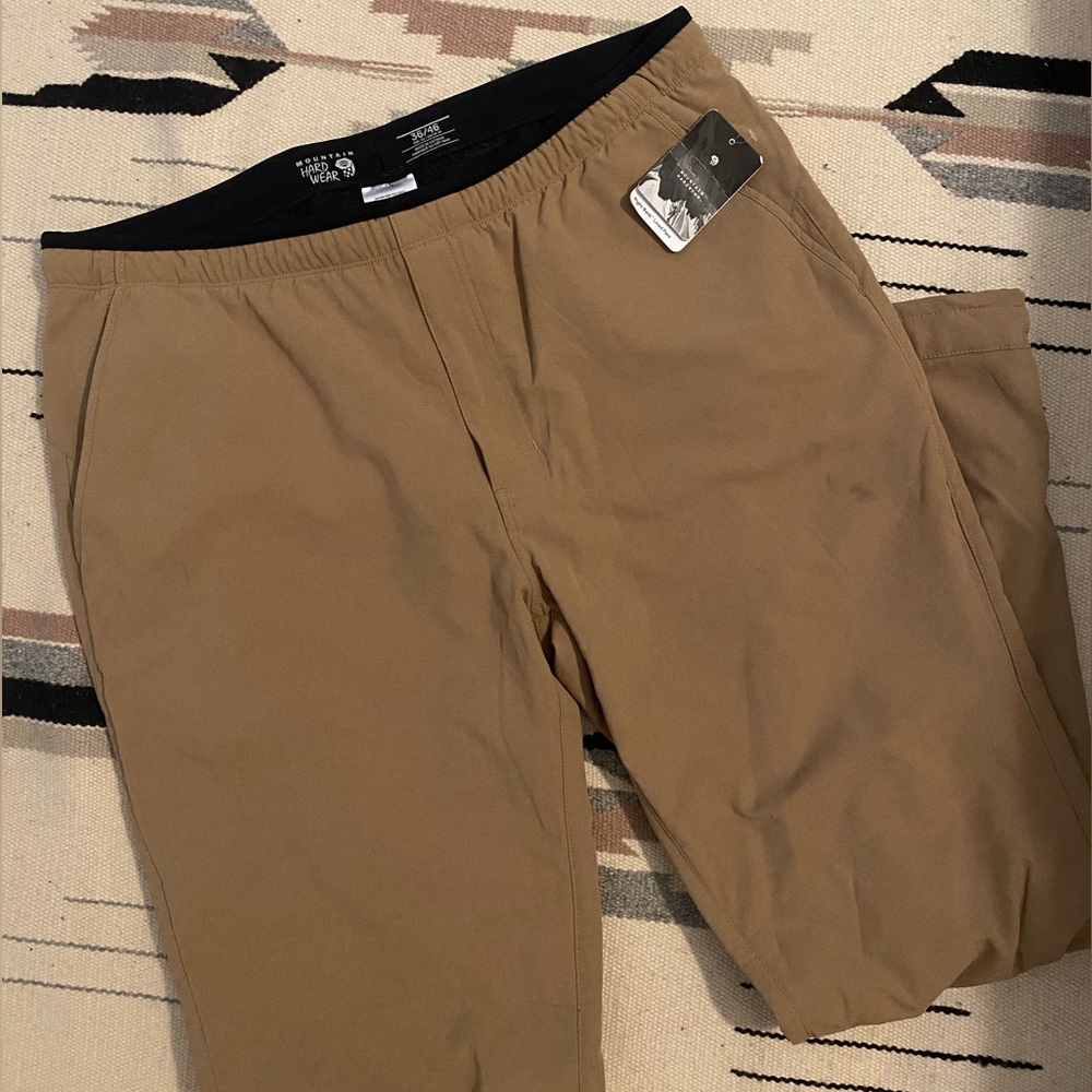 NWT Mountain Hardware Mens Warm Outdoor Pants Size 36/46